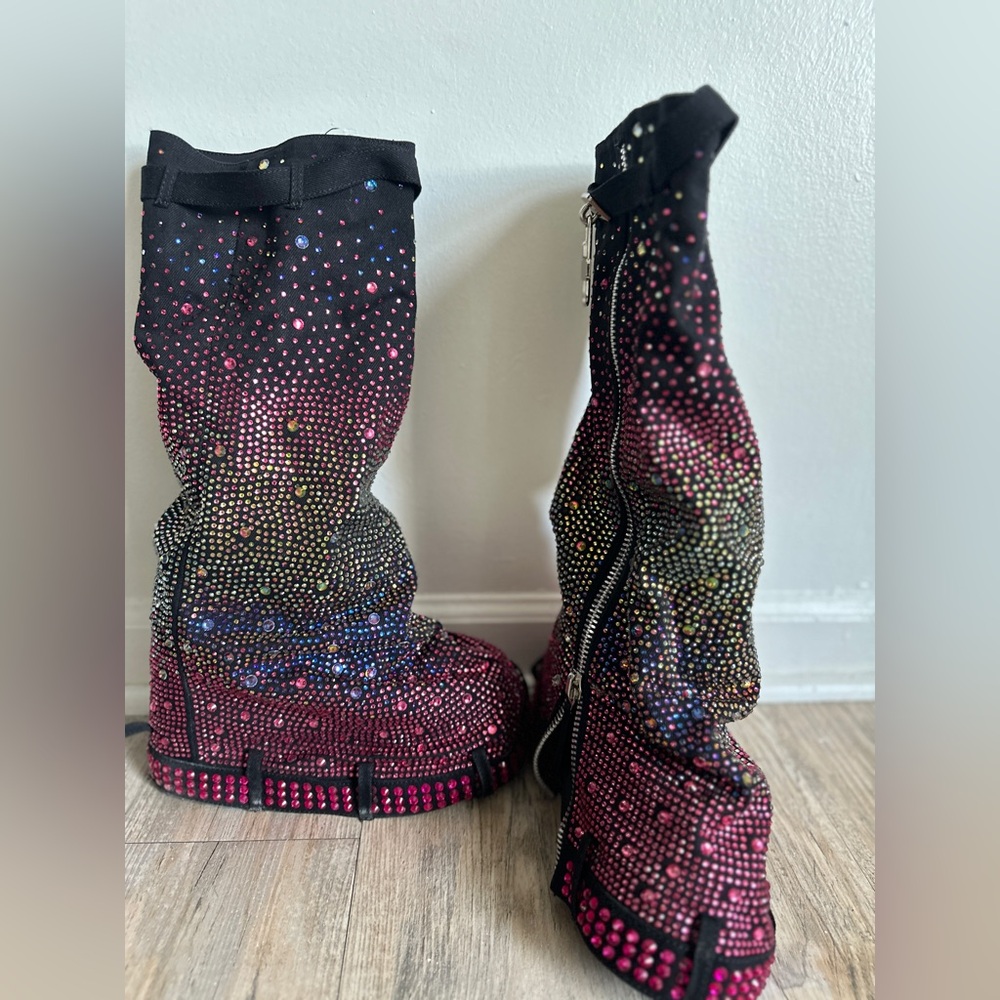 AKIRA RHINESTONE PLATFORM BOOTS - Picture 6 of 6